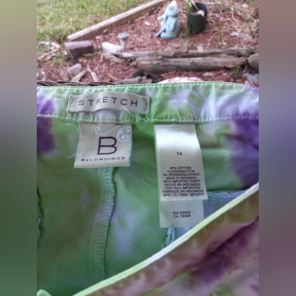 Stunning tye dye Capri pants  !! - Picture 4 of 4